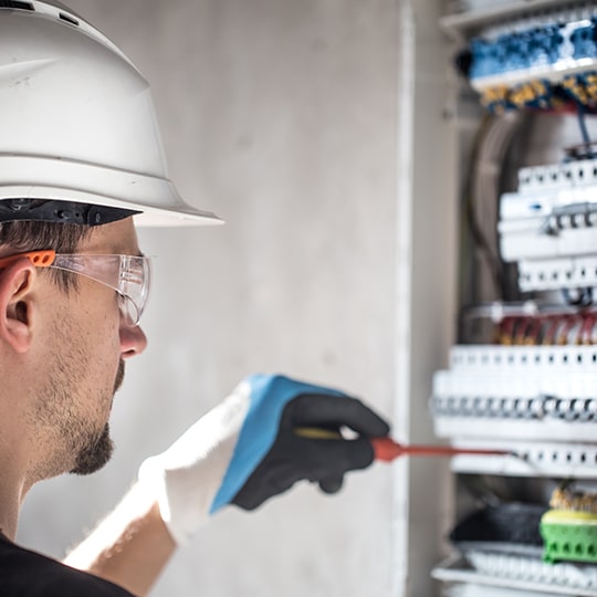 Very low voltage electrical installations engineer